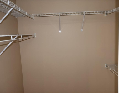 3311 W Marcum Street - Photo Thumbnail 38