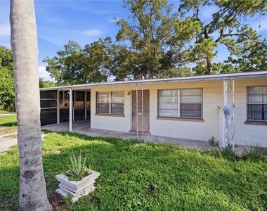 5801 11th Street Court E - Photo Thumbnail 2
