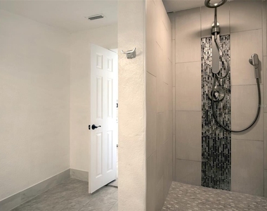 15201 Bailey Hill Road - Photo Thumbnail 8