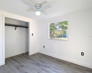 15217 Bailey Hill Road - Photo Thumbnail 7