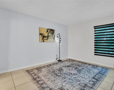 1799 N Highland Avenue - Photo Thumbnail 2