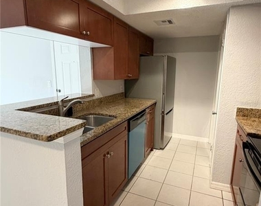 10200 Gandy Boulevard N - Photo Thumbnail 5