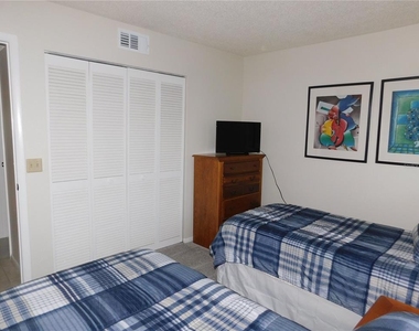 218 Woodlake Wynde - Photo Thumbnail 24