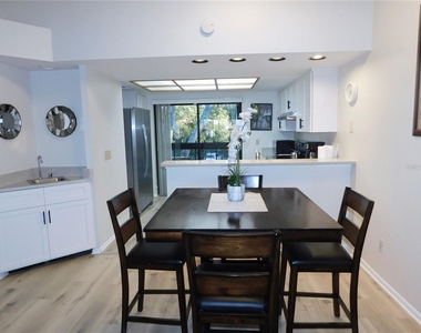 218 Woodlake Wynde - Photo Thumbnail 14