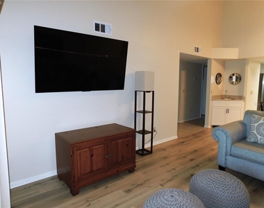 218 Woodlake Wynde - Photo Thumbnail 19