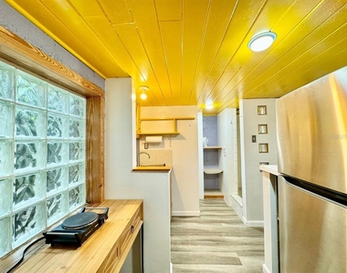 6601 N Navin Avenue - Photo Thumbnail 5