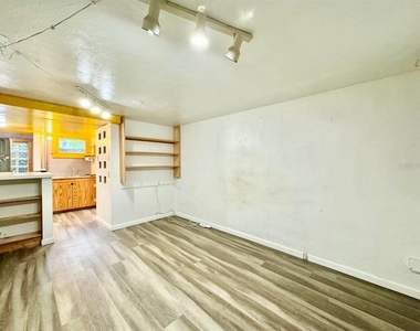 6601 N Navin Avenue - Photo Thumbnail 1