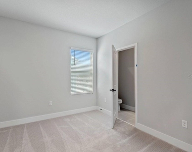 89 28th Street S - Photo Thumbnail 14