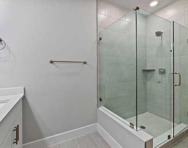 89 28th Street S - Photo Thumbnail 10