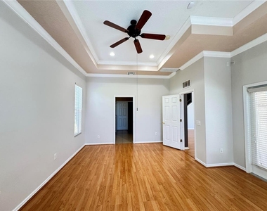 23307 Abercorn Lane - Photo Thumbnail 4