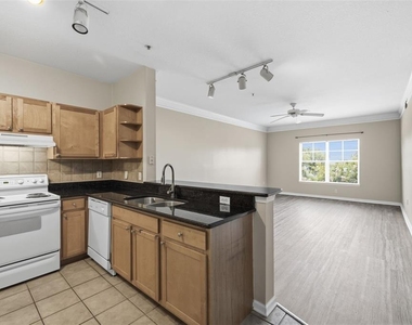 4207 S Dale Mabry Highway - Photo Thumbnail 8