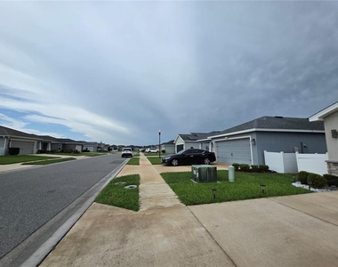 424 Capri Way - Photo Thumbnail 33