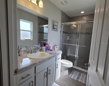 424 Capri Way - Photo Thumbnail 20