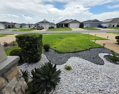 424 Capri Way - Photo Thumbnail 3