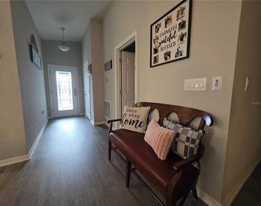 424 Capri Way - Photo Thumbnail 26