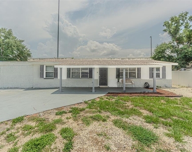 5817 E 30th Avenue - Photo Thumbnail 1