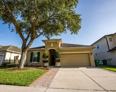 7627 Stoney Hill Drive - Photo Thumbnail 3
