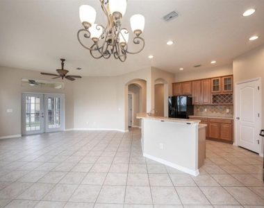 7627 Stoney Hill Drive - Photo Thumbnail 6