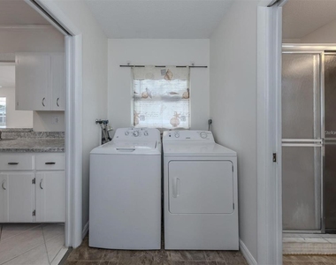 1215 Mango Avenue - Photo Thumbnail 20