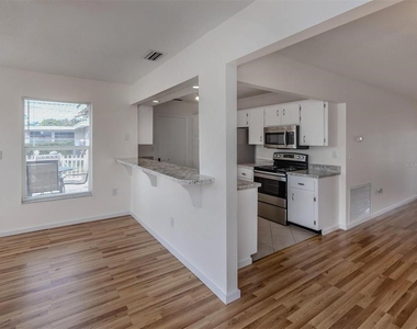 1215 Mango Avenue - Photo Thumbnail 19