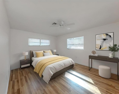1215 Mango Avenue - Photo Thumbnail 11