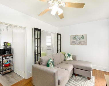 1043 7th Avenue N - Photo Thumbnail 14