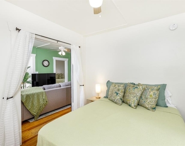 1043 7th Avenue N - Photo Thumbnail 7