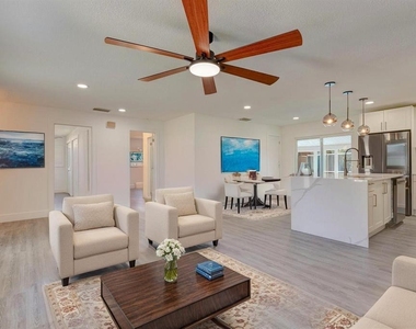 2261 S Flagler Avenue - Photo Thumbnail 5