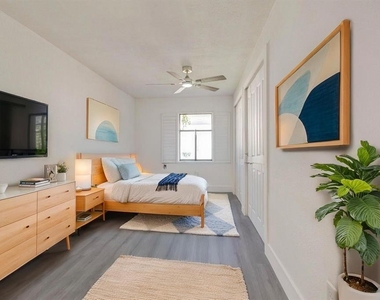 2261 S Flagler Avenue - Photo Thumbnail 3