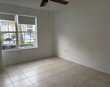 1218 Bermuda Lakes Lane - Photo Thumbnail 7