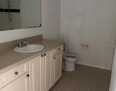 1218 Bermuda Lakes Lane - Photo Thumbnail 8