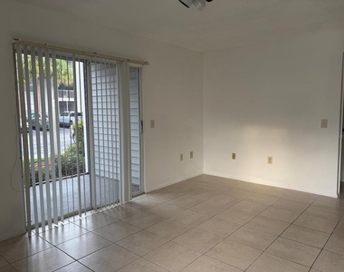 1218 Bermuda Lakes Lane - Photo Thumbnail 5