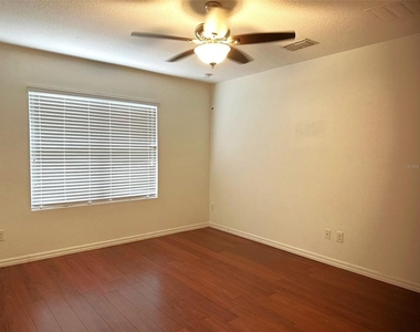 16832 Citrus Parkway - Photo Thumbnail 4