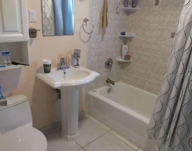 5500 Lake Lizzie Drive - Photo Thumbnail 10