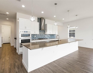 2709 Greenlands Street - Photo Thumbnail 9