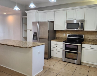 615 Founders Drive - Photo Thumbnail 8