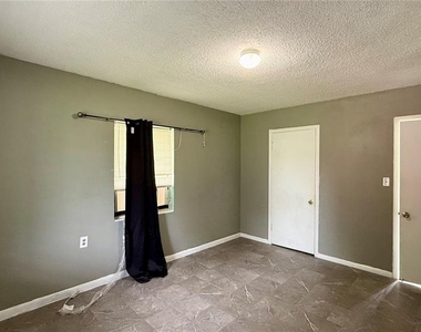 202 E Polk Street - Photo Thumbnail 8