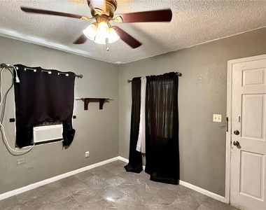 202 E Polk Street - Photo Thumbnail 6