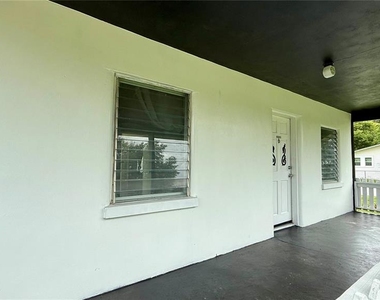 202 E Polk Street - Photo Thumbnail 2