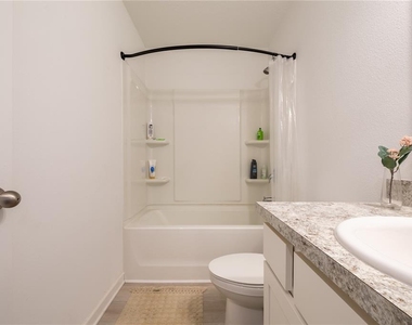 8688 Sportsman Loop - Photo Thumbnail 27