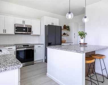 8688 Sportsman Loop - Photo Thumbnail 13