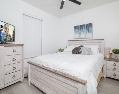 733 Calabria Avenue - Photo Thumbnail 7