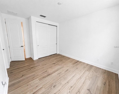 10345 Belfry Circle - Photo Thumbnail 19