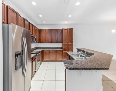 10345 Belfry Circle - Photo Thumbnail 4