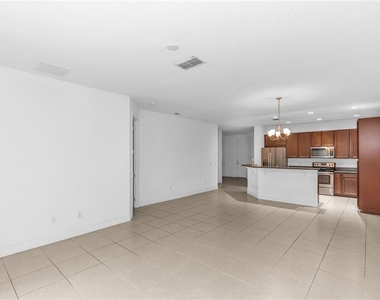 10345 Belfry Circle - Photo Thumbnail 5