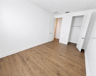 10345 Belfry Circle - Photo Thumbnail 15