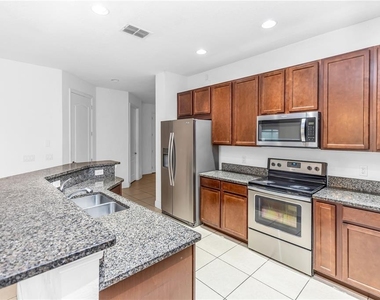10345 Belfry Circle - Photo Thumbnail 3