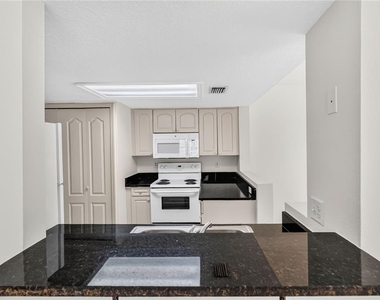 2204 Fan Palm Drive - Photo Thumbnail 11