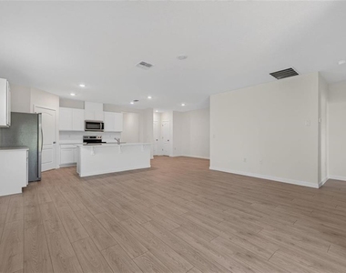 2893 House Finch Road - Photo Thumbnail 16