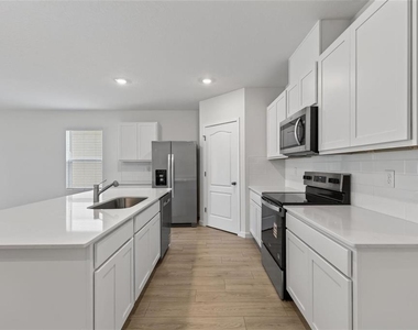 2893 House Finch Road - Photo Thumbnail 7